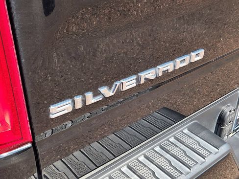 Used 2021 Chevrolet Silverado 1500 RST AWD/4WD image 31