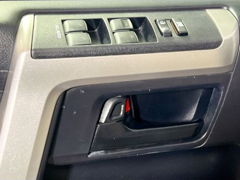 Used 2013 Toyota 4Runner Limited image 16