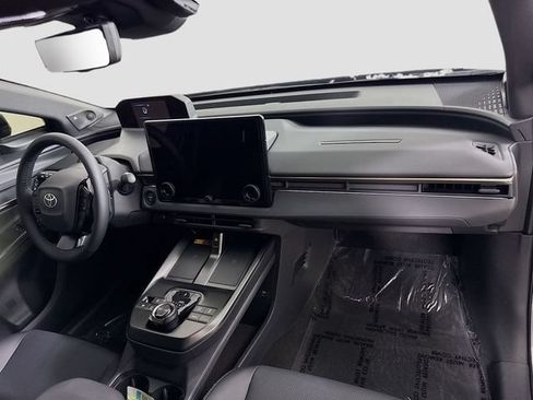 Certified 2026 Toyota bZ FWD image 31