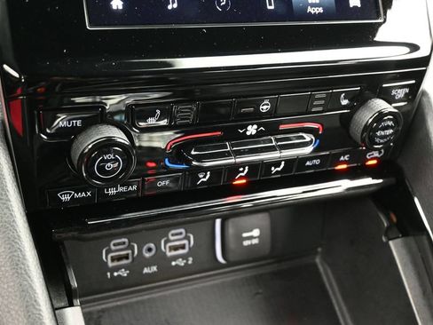 Used 2023 Jeep Grand Cherokee L Laredo RWD image 20
