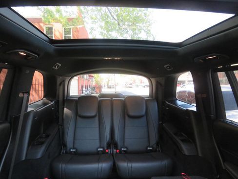 Used 2020 Mercedes-Benz GLS 450 4MATIC image 24