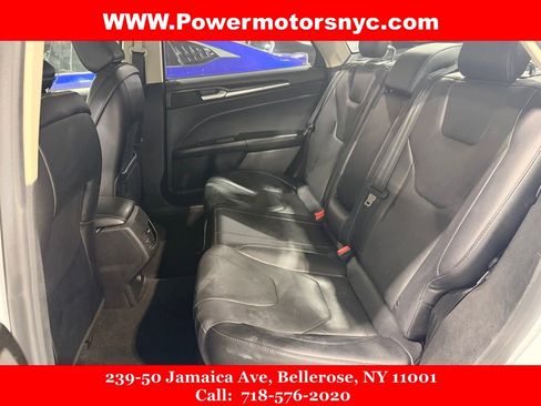 Used 2020 Ford Fusion Titanium image 22