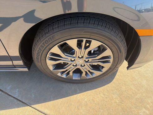 New 2026 Honda Odyssey Touring image 33
