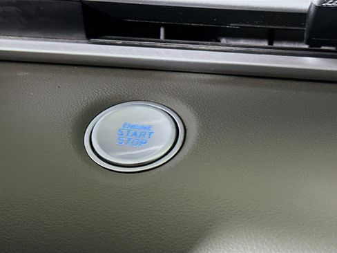 Used 2022 Hyundai Elantra SEL w/ Convenience Package image 20