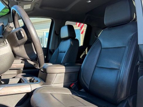 Used 2019 Chevrolet Silverado 1500 LTZ w/ LTZ Convenience Package image 10