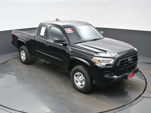 Used 2023 Toyota Tacoma SR w/ SR Convenience Package image 31