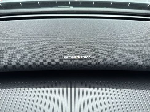 New 2026 Volvo EX30 Plus w/ Protection Package Premier image 16