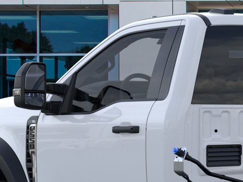 New 2025 Ford F550 4x4 Regular Cab Super Duty image 20
