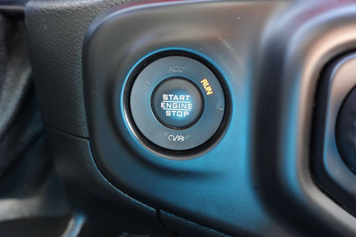 Used 2020 Jeep Gladiator Rubicon AWD/4WD image 52