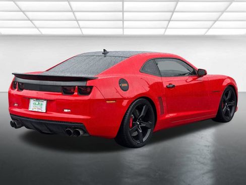 Used 2013 Chevrolet Camaro SS w/ SS Performance Package RWD image 17