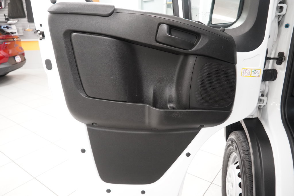 Used 2025 RAM ProMaster 1500 w/ Convenience Group FWD image 16