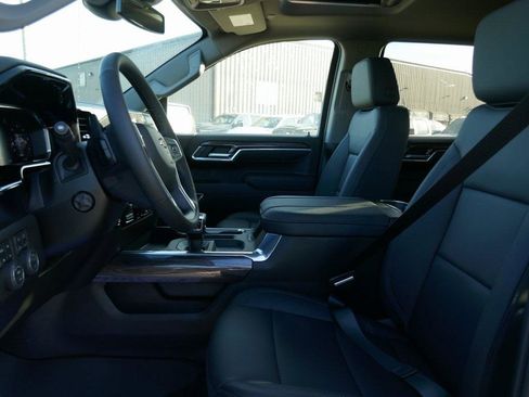 New 2026 Chevrolet Silverado 1500 LTZ w/ LTZ Premium Package image 13