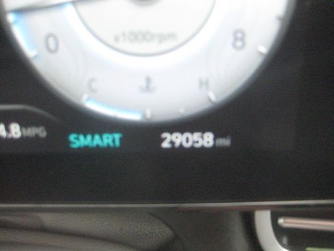 Used 2024 Hyundai Elantra SEL FWD image 23