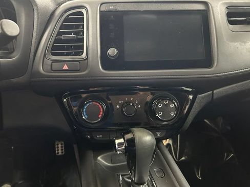 Used 2019 Honda HR-V Sport image 19