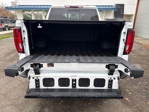 Used 2023 GMC Sierra 1500 AT4 w/ AT4 Preferred Package image 23