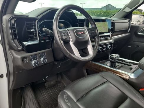 Used 2023 GMC Sierra 1500 Elevation w/ Elevation Premium Package AWD/4WD image 10