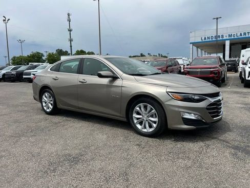 Used 2024 Chevrolet Malibu LT FWD image 1