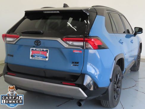 Used 2025 Toyota RAV4 XSE image 4