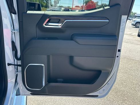 New 2026 GMC Sierra 1500 SLT w/ SLT Premium Plus Package AWD/4WD image 17