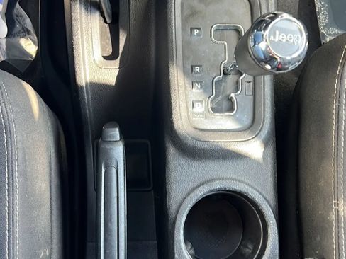 Used 2016 Jeep Wrangler Unlimited Sahara AWD/4WD image 24