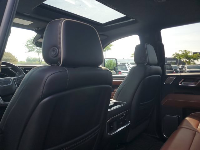Used 2024 GMC Sierra 2500 Denali Ultimate w/ Max Trailering Package AWD/4WD image 9
