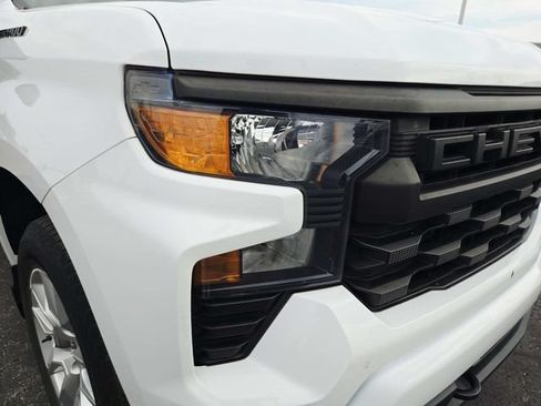 Used 2023 Chevrolet Silverado 1500 Custom w/ LPO, Dark Essentials Package RWD image 7