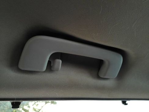 Used 2021 Toyota Highlander XLE image 34