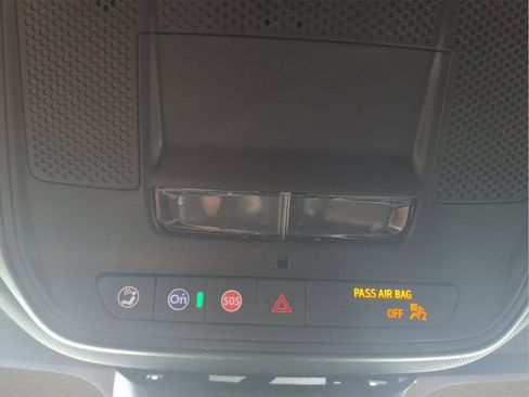 New 2026 Chevrolet Equinox LT w/ Convenience Package II FWD image 24