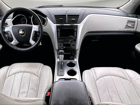 Used 2012 Chevrolet Traverse LTZ image 8
