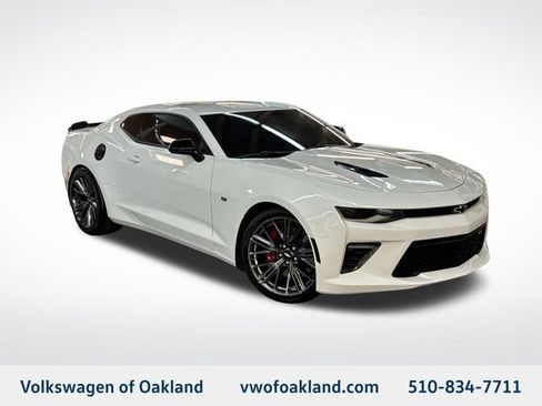 Used 2017 Chevrolet Camaro SS RWD image 1