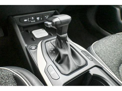 Used 2025 Kia K4 GT-Line image 39