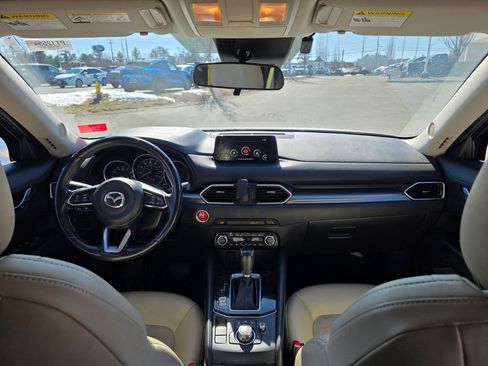 Used 2017 MAZDA CX-5 Touring image 17