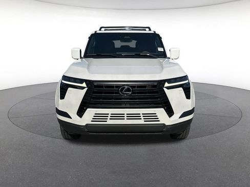 Used 2024 Lexus GX 550 w/ Cold Area Package AWD/4WD image 9