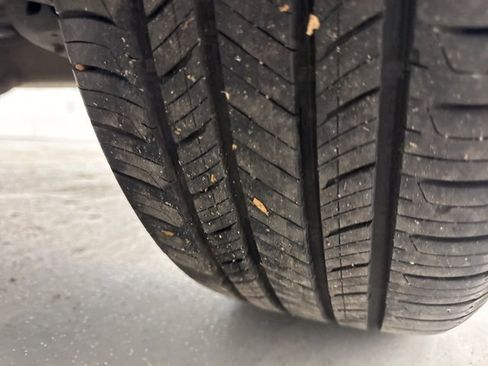 Used 2024 Buick Encore GX Sport Touring image 35