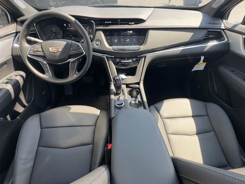 New 2025 Cadillac XT5 Premium Luxury w/ Technology Package image 8