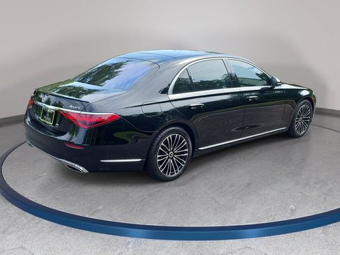 Certified 2025 Mercedes-Benz S 580e 4MATIC Sedan image 5