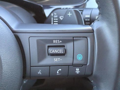 Certified 2025 Nissan Pathfinder SV AWD/4WD image 12