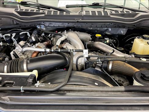 Used 2022 Ford F250 XLT image 9