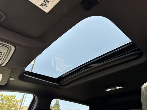 Used 2024 GMC Sierra 2500 AT4 w/ AT4 Premium Plus Package image 8