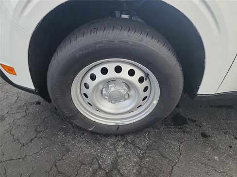 New 2026 Ford Maverick XL image 9