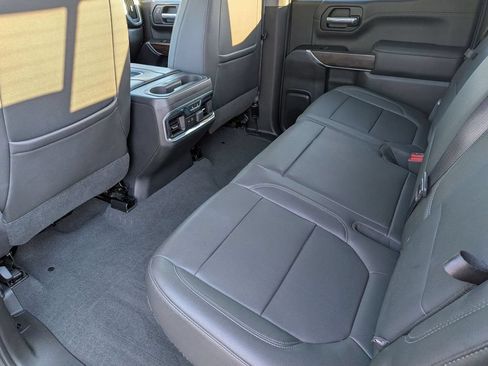 Used 2021 GMC Sierra 1500 SLT w/ SLT Convenience Package AWD/4WD image 27