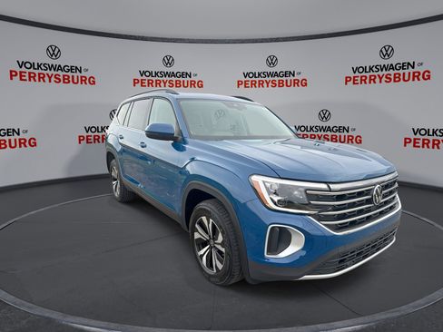 New 2026 Volkswagen Atlas SE image 2