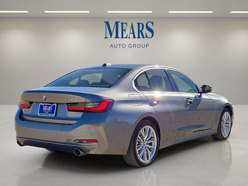 Used 2024 BMW 330i Sedan w/ Convenience Package image 5