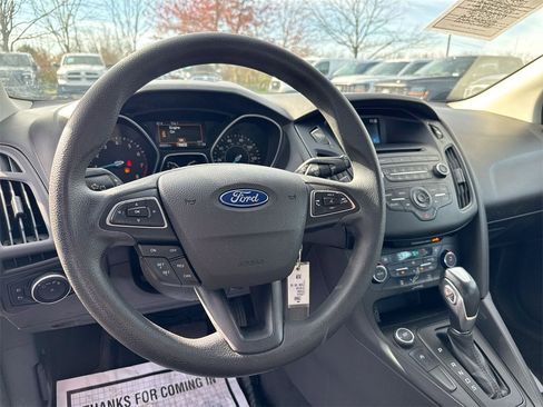 Used 2016 Ford Focus SE image 19