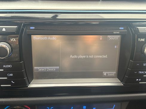 Used 2015 Toyota Corolla S Premium image 22