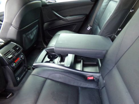 Used 2013 BMW X6 xDrive35i image 16