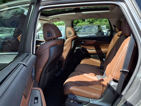 Used 2023 Acura MDX SH-AWD w/ Technology Package image 28