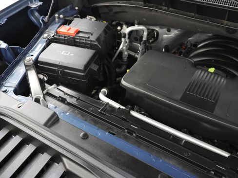 Used 2024 Chevrolet Silverado 1500 RST AWD/4WD image 19