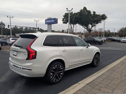New 2026 Volvo XC90 T8 Plus w/ Protection Package Premier image 6