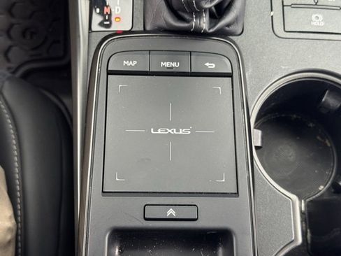 Used 2022 Lexus IS 500 image 33